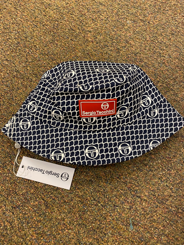 Sergio Tacchini bucket hat